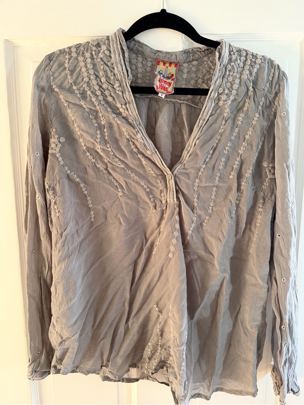 Johnny Was Light Gray Embroidered V-Neck Tunic Blouse